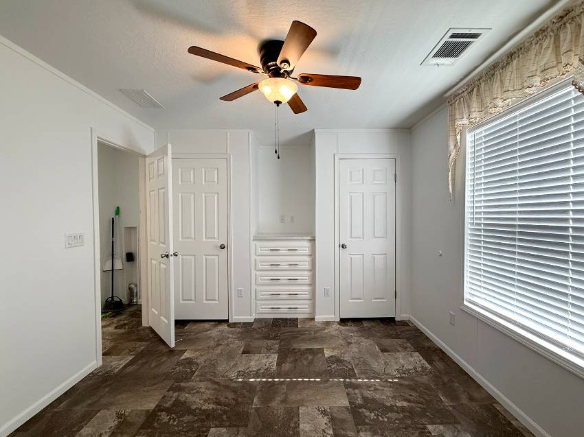 3 Date Ave a Bradenton, FL Mobile or Manufactured Home for Sale